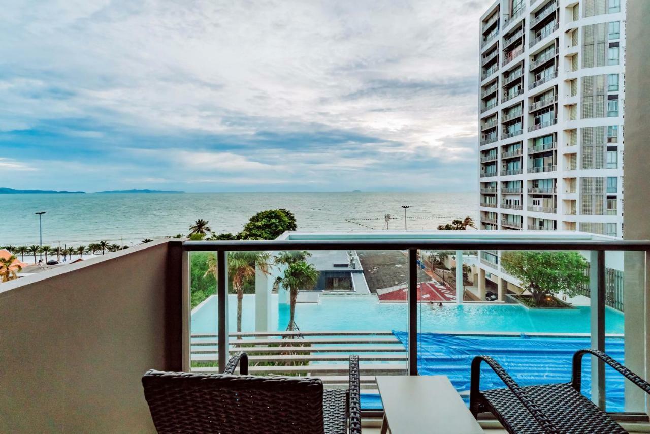 Pattaya Aeras Condotelジョムティエンビーチ エクステリア 写真